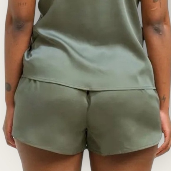 Ettitude moss green sateen Shorts - Picture 4 of 5